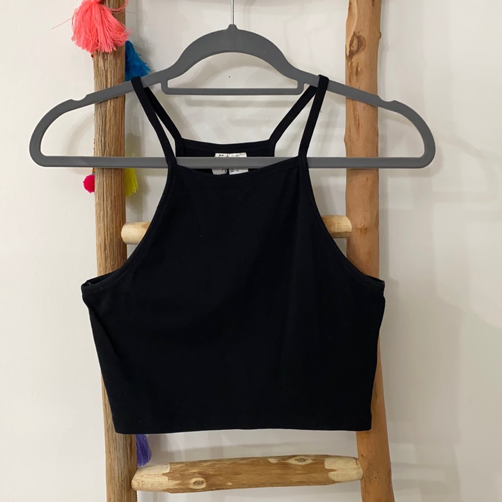 Black Racer Back Crop Tanks